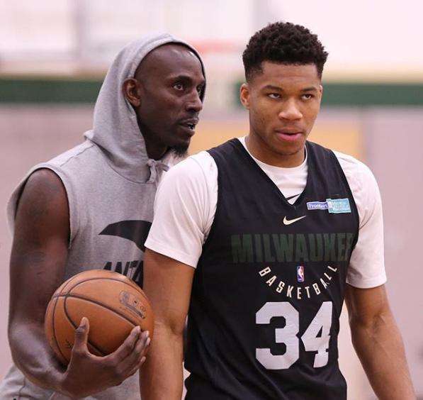 站的成功举 站的成功举