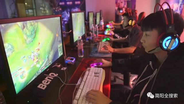 持饱满状态 持饱满状态