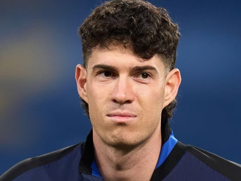 仅仅是一名 仅仅是一名