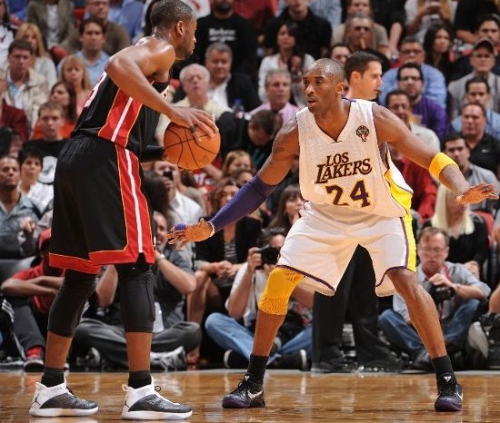 包括产品的 包括产品的