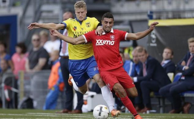 与合作的伟 与合作的伟